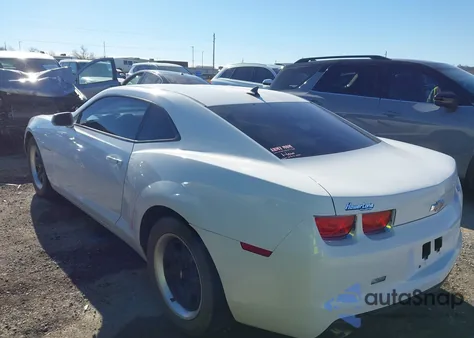 2011 Chevrolet Camaro 1Ls from USA, damaged, VIN 2G1FE1ED8B9170301